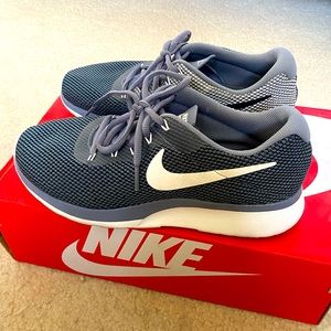 Nike Tanjun Racer Running Sneakers Shoes Kicks Women's Size 8